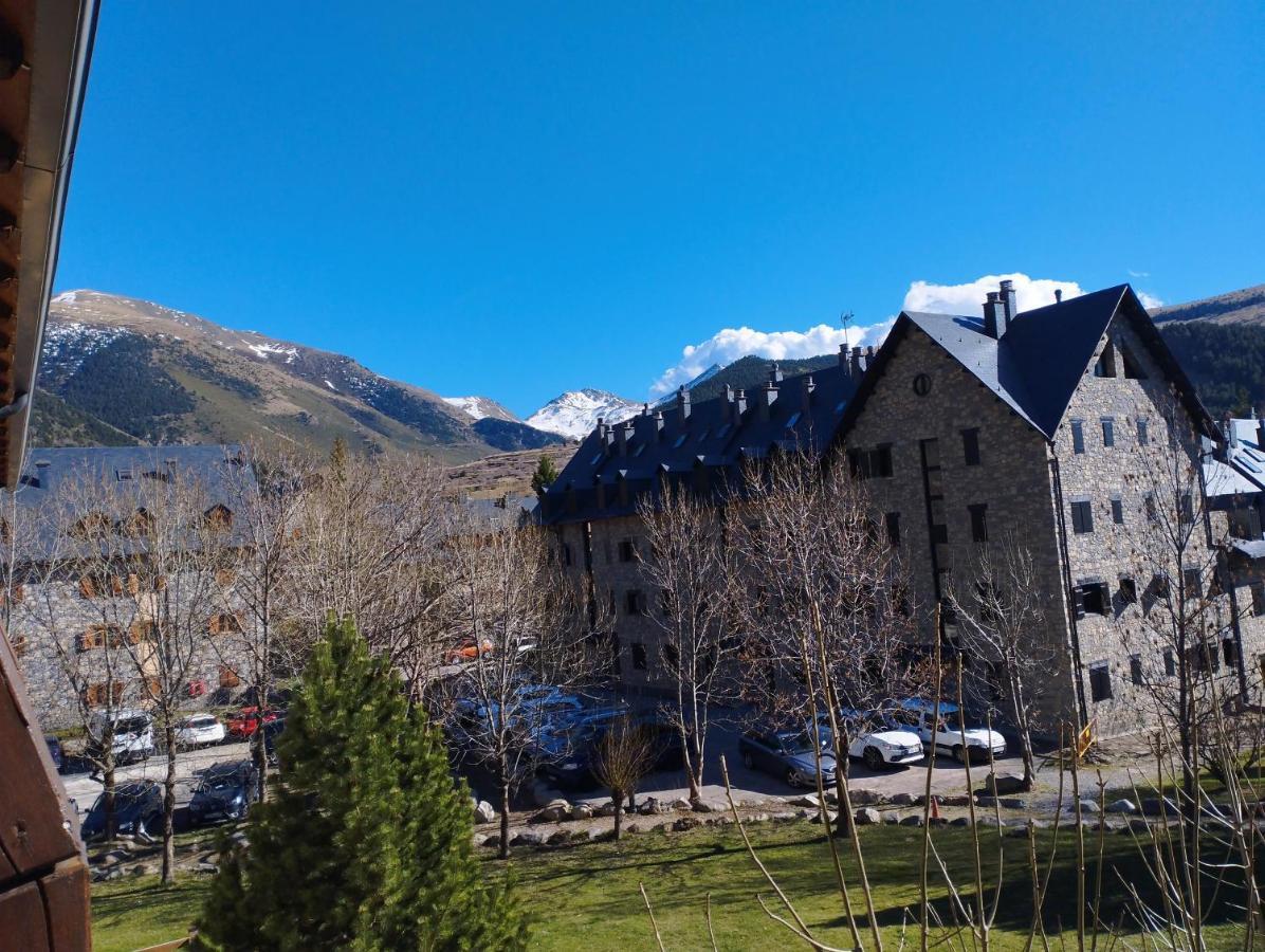 Esqui, Aigueestortes Y Boi-tauell A Tus Pies En Ebrehogar Pla de l'Ermita