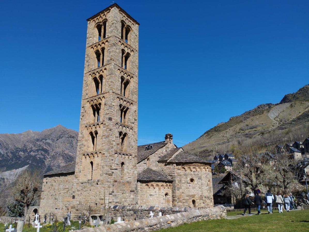 Esqui, Aigueestortes Y Boi-tauell A Tus Pies En Ebrehogar